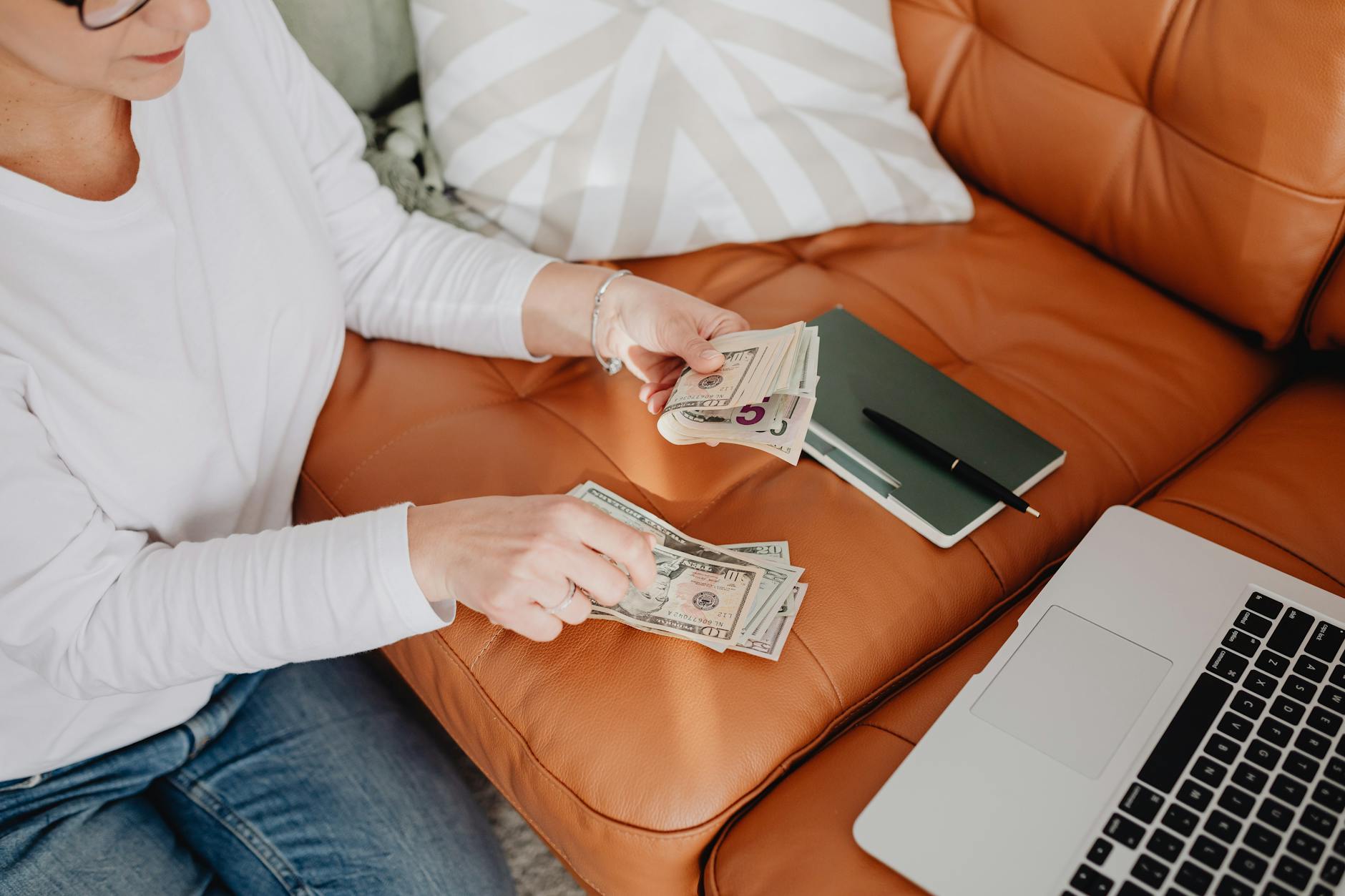 How to Make an Extra $500 This Month (Without Quitting Your Job)